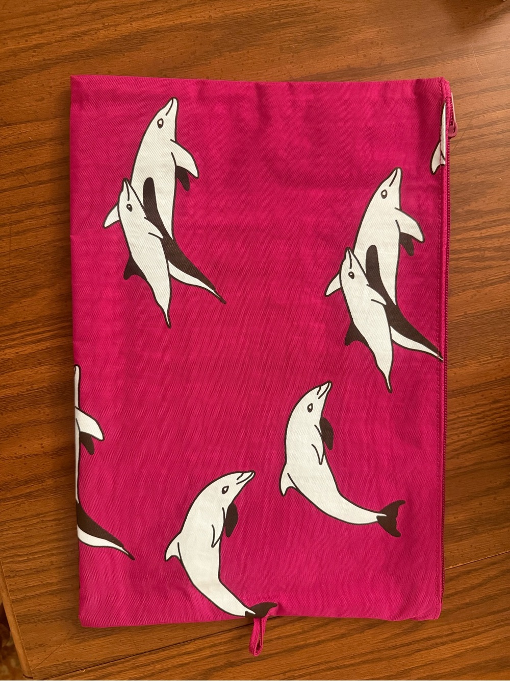 NWOT BAGGU Large Go Pouch Dolphins